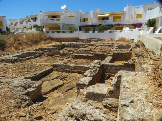 Estação Arqueológica Romana da Praia da Luz
